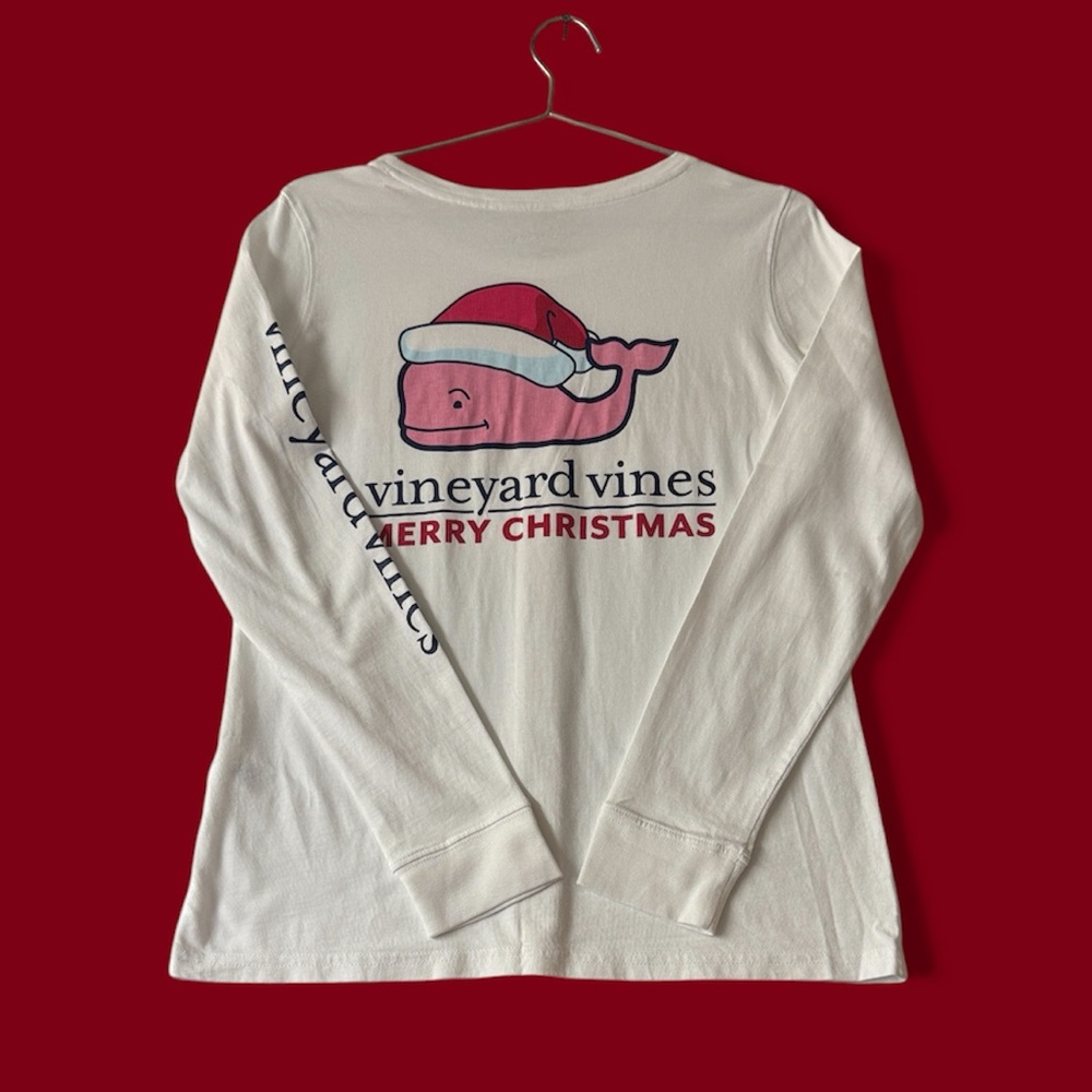 NWT Vineyard Vines White Long Sleeve Tee w/ Christmas Pink Logo - Awesome shirt!
